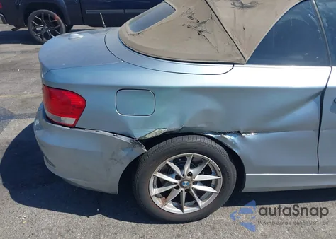 2010 BMW 128I из США, поврежденный, VIN WBAUN1C59AVH81962